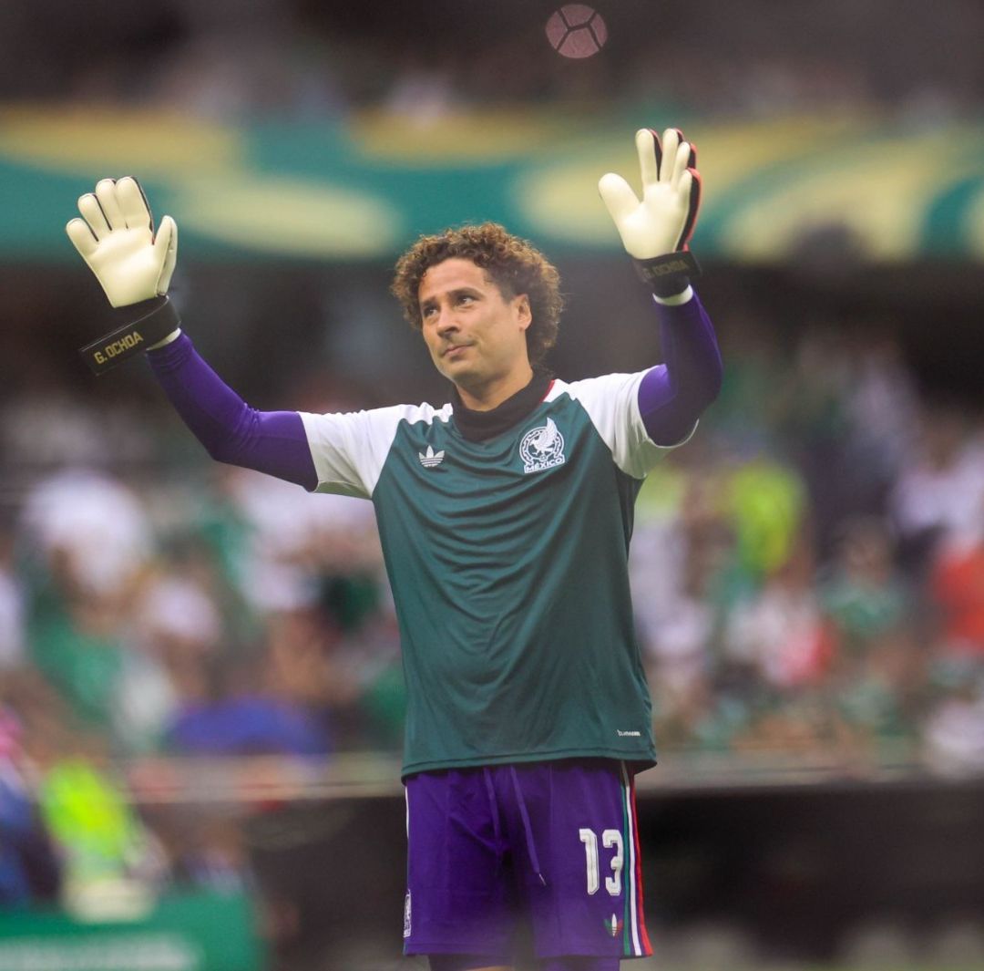 Memo Ochoa ante Chequia